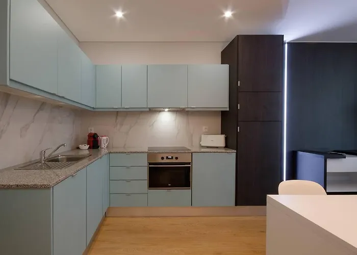 406 Gale Center Wifi, Parking * بورتو